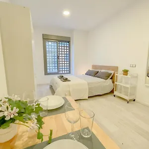 Apartamento Estudio En Centro, Málaga